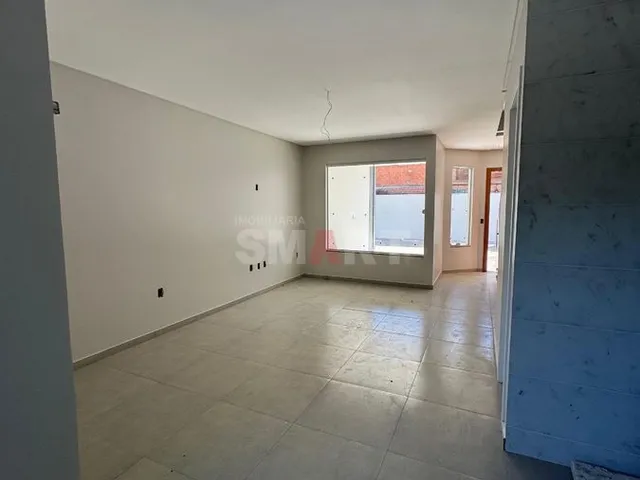 Imagem 6: Casa Geminada com Suíte mais Dois dormitórios no Água verde
