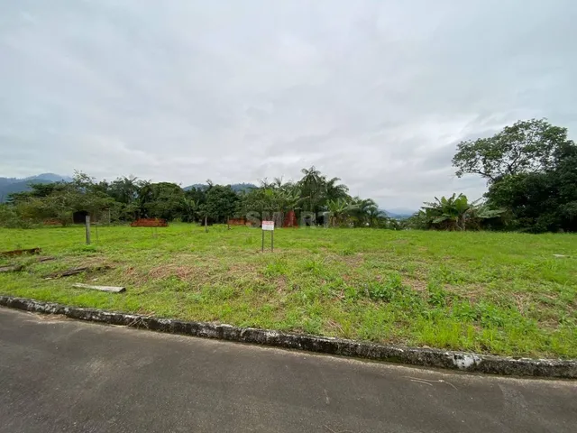 Imagem: Terreno com 775,95m² à Venda no Loteamento