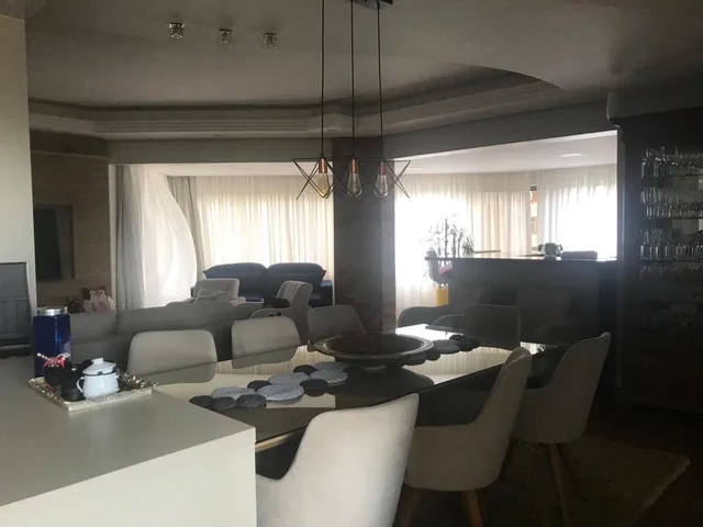 Imagem 9: Apartamento amplo com 179,22 m² no centro, próximo a Maurício Cardoso com 2 vagas de