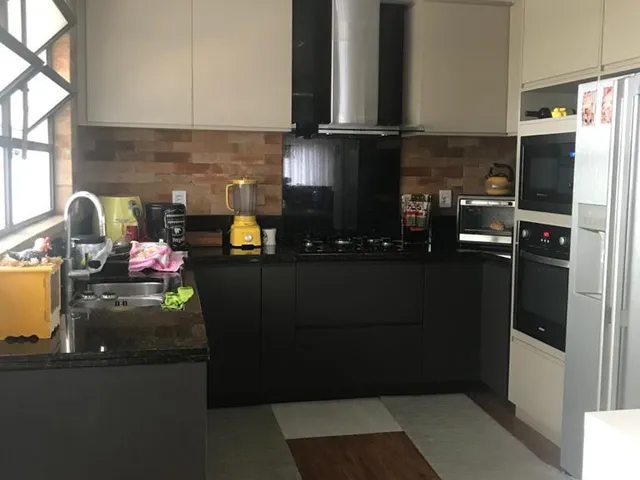 Imagem 12: Apartamento amplo com 179,22 m² no centro, próximo a Maurício Cardoso com 2 vagas de