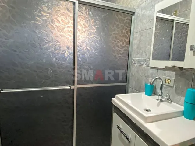 Imagem 7: Casa de Esquina com Piscina e 4 Quartos