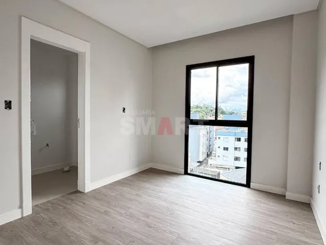 Imagem 9: Apartamento com 3 Suítes à Venda no Jaraguá Esquerdo