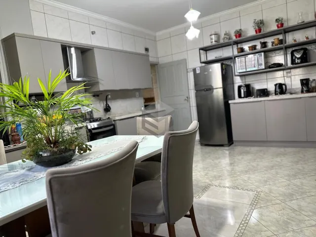 Imagem 11: Casa 04 dormitórios (sendo uma suíte) - bairro Boa Vista - Novo Hamburgo