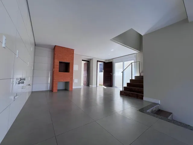Imagem 2: Casa à venda com 3 Suítes e Vista Mar no Centro em Garopaba