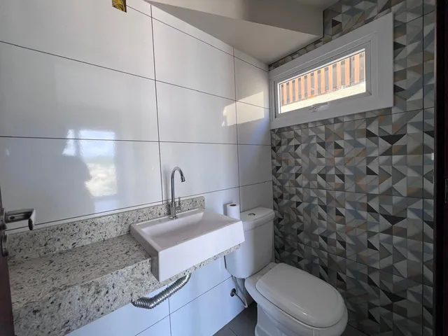 Imagem 3: Casa à venda com 3 Suítes e Vista Mar no Centro em Garopaba