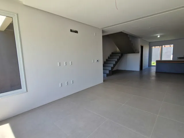 Imagem 2: Imóvel de Luxo: Casa 3 Quartos com 146m² no Bairro Ferraz, Garopaba-SC. Veja Agora!