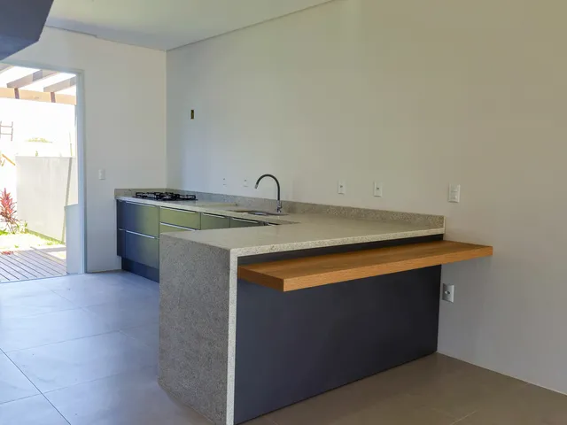 Imagem 4: Imóvel de Luxo: Casa 3 Quartos com 146m² no Bairro Ferraz, Garopaba-SC. Veja Agora!