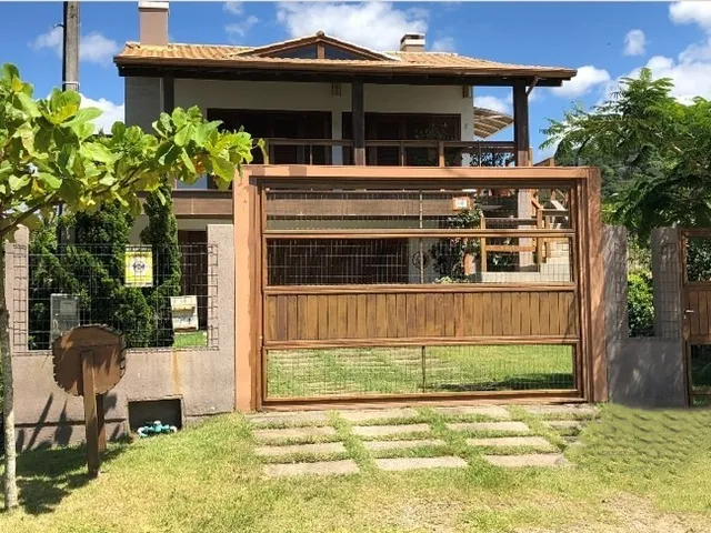 Imagem: Casa de alto padrão em Garopaba-SC conforto