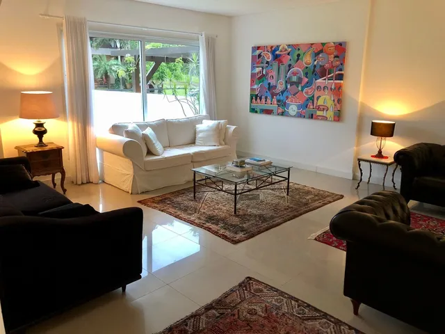 Imagem 14: Luxuosa Casa de Alto Padrão no Jardim Panorâmico, Garopaba-SC: Conforto e