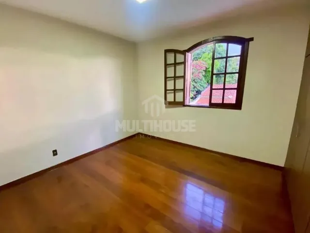 Imagem 6: Casa para alugar no bairro Bandeirantes com 453m , 4 quartos e 10 vagas