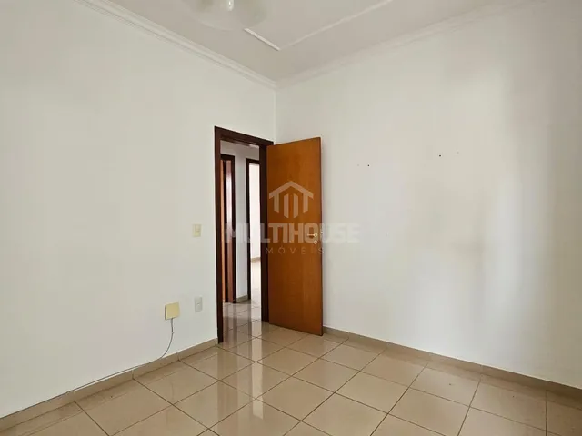 Imagem 16: Apartamento Espaçoso de 4 Quartos com 4 Vagas e Varanda para Alugar no Jaraguá
