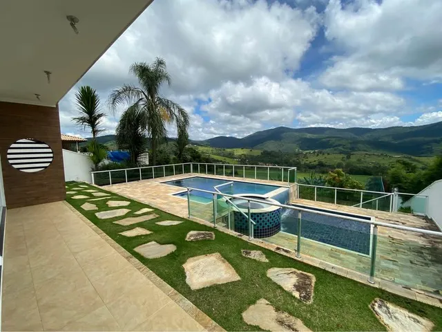 Imagem: Casa de Alto Padrão À Venda em Condomínio