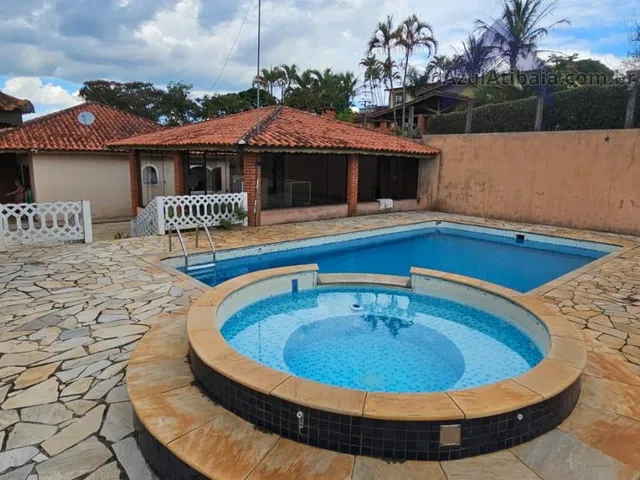 Imagem: Chácara em loteamento com casa térrea