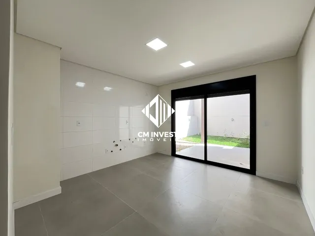 Imagem 7: Imóvel Alto Padrão São José SC - 3 Quartos, Suíte com Closet e Acabamento Premium