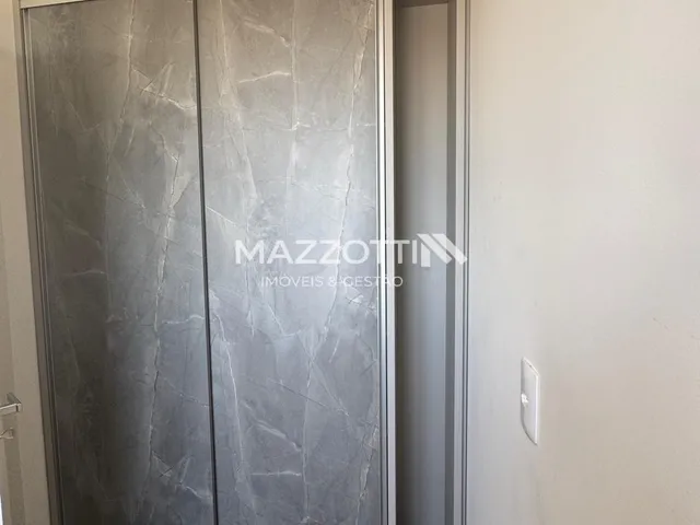 Imagem 16: Apartamento à Venda em Medianeira 1 Suíte, 2 Quartos, Sacada com Churrasqueira