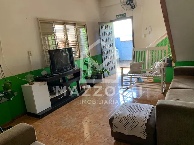Imagem 8: Lote Com construção residencial