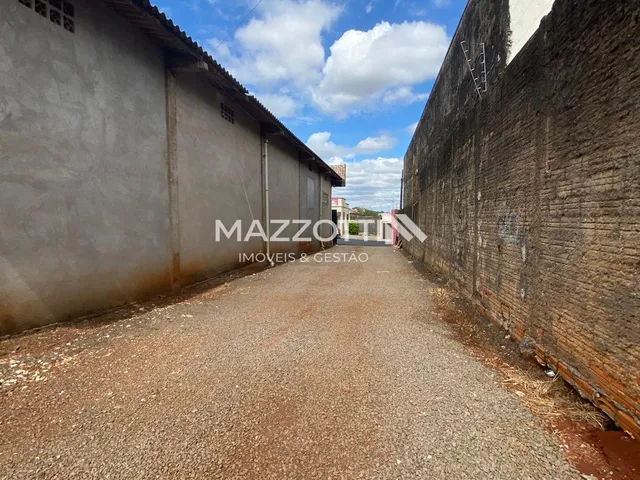 Imagem 4: SALA COMERCIAL NO CENTRO DE MEDIANEIRA COM 400 M AREA CONSTRUIDA E 1000 M LOTE