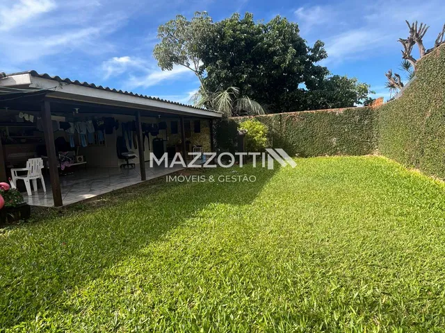 Imagem 2: CASA MISTA, COM TRES QUARTOS NO JARDIM FLORIDO, EM MEDIANEIRA - PR