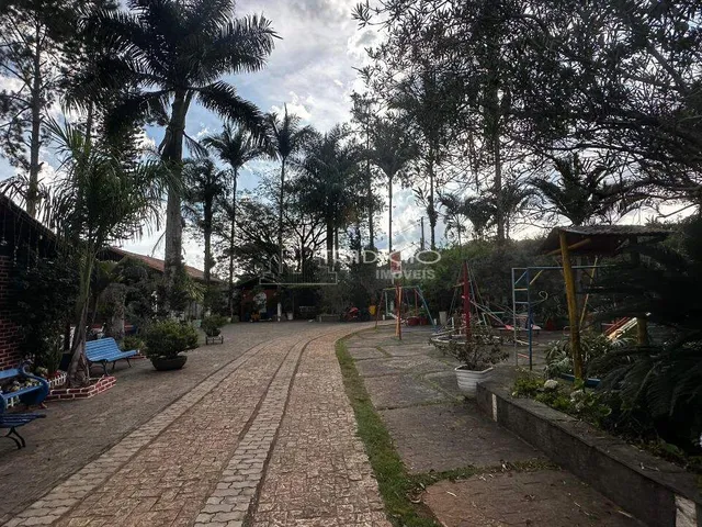 Imagem 9: Fazenda / sítio com 6 dormitórios
