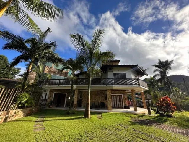 Imagem: Casa em Condomínio À Venda em Ubatuba-Sp
