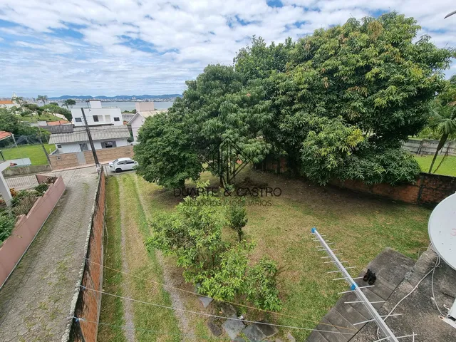 Imagem 2: Casa com terreno a venda na Ponta de Baixo
