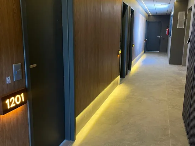 Imagem 9: Sala Comercial Sala comercial com 5 dormitórios