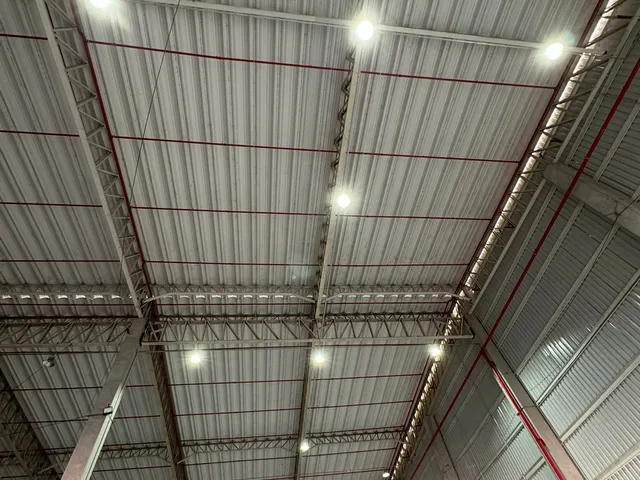 Imagem 4: 3 MÓDULOS EXCLUSIVOS (3.570M²) C/ PÉ-DIREITO 12M E CENTRO LOGÍSTICO NO CABO!