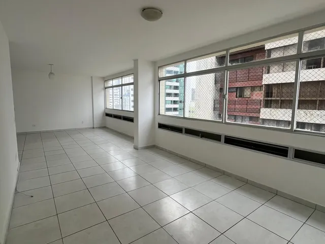 Imagem 4: Apartamento Beira-Mar na Av. Boa Viagem | 170m²