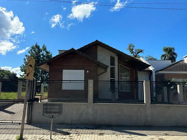 Imagem 4: Casa à venda com três dormitórios sendo uma suíte no Bairro Vila Germânia em Nova