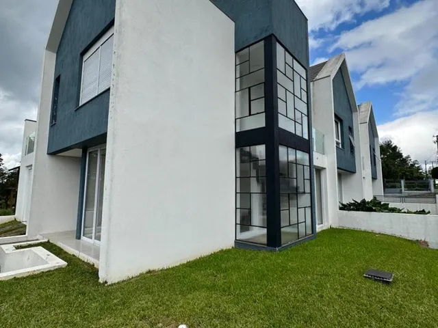 Imagem 4: Sobrado à venda de ESQUINA com três suítes. Bairro Bavária, Nova Petrópolis RS!