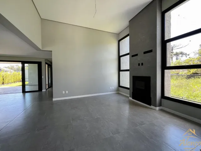 Imagem 10: Casa à venda plana com três dormitórios, sendo duas suíte Bairro Juriti, Nova