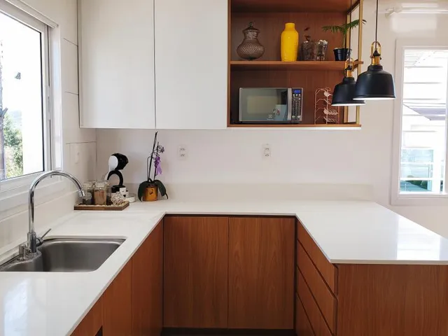 Imagem 10: Sobrado Semimobiliado à venda com três dormitórios sendo uma suíte no bairro