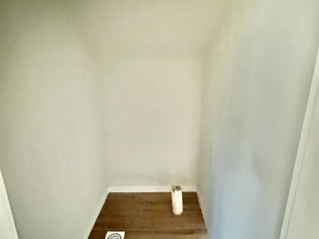 Imagem 10: Sobrado com três dormitórios sendo uma suíte. Bairro Recanto do Sossego, Nova