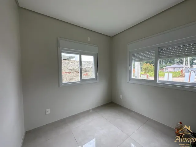 Imagem 9: Casa Mobiliada com três dormitórios sendo uma suíte. Bairro Vila Germânia, Nova
