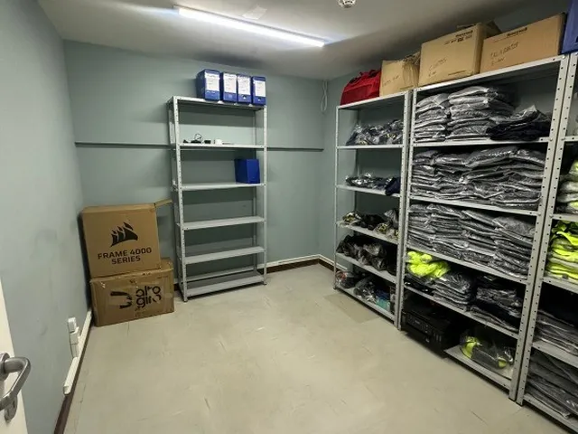 Imagem 9: ALUGO Excelente sala 150m² no comércio, ótima localização, valor total R$ 6.380,00