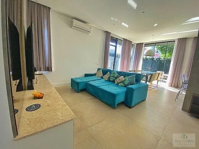 Imagem 3: Casa Alto Padrão à Venda, 188 m² Construídos, Semi-mobiliada, 3 Dormitórios no Bom