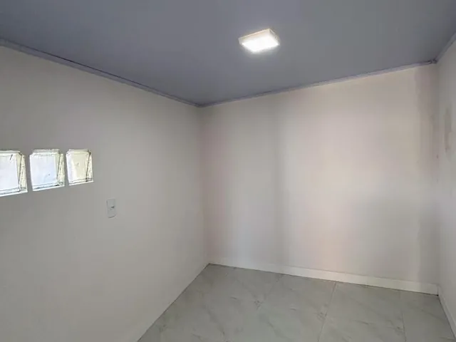 Imagem 7: Casa a venda no bairro Basrreiros São José SC