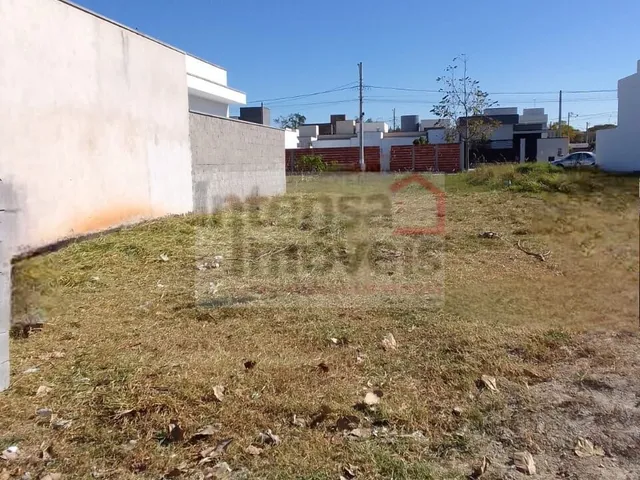 Imagem: O terreno possui 176m² de Área e está localizado em