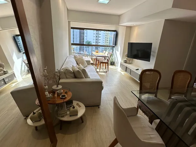 Imagem: O apartamento possui 3 Dormitórios, 1 Suíte, 3 Banheiros,