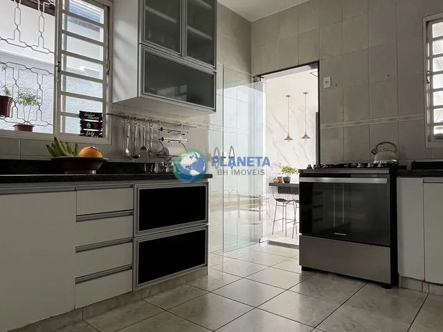 Imagem 6: Casa Alto Padrão | 4 Quartos - 1 Suite | 5 Banhos | 6 Vagas