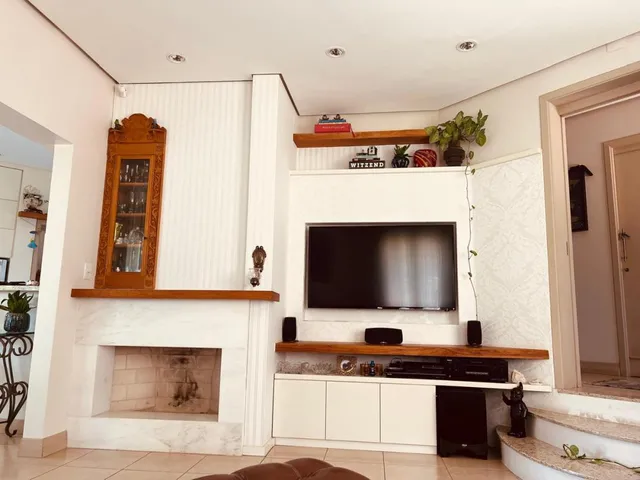 Imagem 16: Casa Sobrado com Piscina e Amplo Terreno