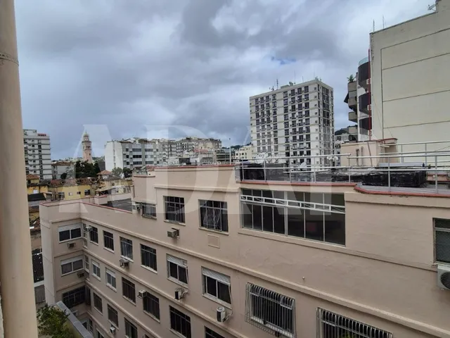 Imagem 5: Apartamento à venda na Tijuca, 3 quartos, 1 sala, 2 banheiros, 1 vaga de garagem, 90,00