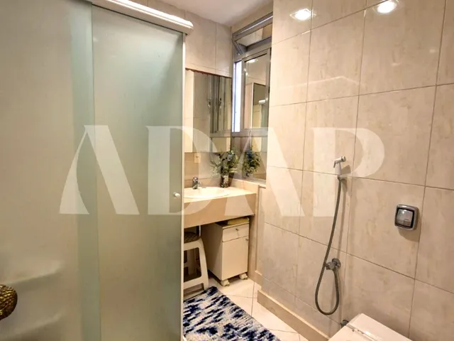 Imagem 6: Vista Mar, Elevador privativo, 201 m². Venha se encantar com esse apartamento em Copa!