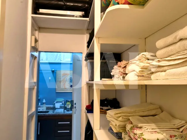 Imagem 15: Vista Mar, Elevador privativo, 201 m². Venha se encantar com esse apartamento em Copa!