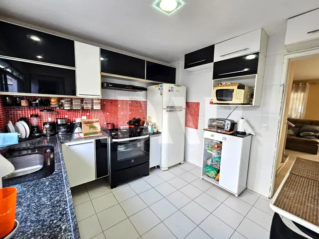 Imagem 4: Casa com 4 Suítes, Sótão e Amplo Terreno - Recreio dos Bandeirantes