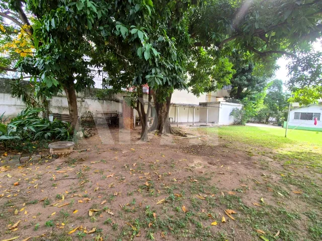 Imagem 10: Terreno Comercial de 1.210m² à Venda em Nova Iguaçu-RJ, Bairro Centro: Oportunidade