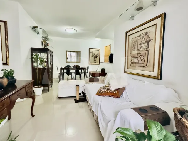 Imagem 3: Apartamento de 3 quartos com suíte e 2 vagas de garagem à venda em Vargem Pequena, Rio