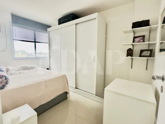 Imagem 6: Apartamento de 3 Quartos com Suíte e 2 Vagas de Garagem À Venda em Vargem Pequena, Rio de Janeiro-Rj