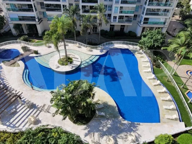 Imagem 7: Imperdível Cobertura de Luxo na Barra da Tijuca - 3 Quartos, 1 Suíte, 2 Salas, 4