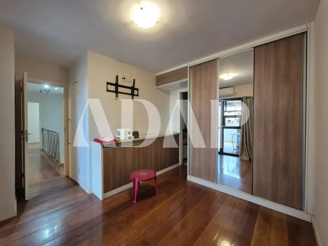 Imagem 16: Cobertura na Freguesia (Jacarepaguá) - 3 quartos, 1 suíte, 2 salas, 4 banheiros, 2